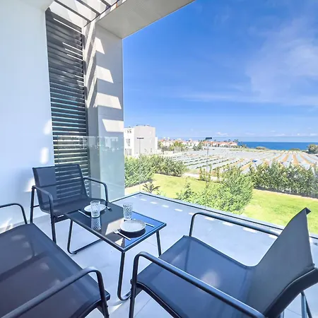 Villa Azure Vista Collection *